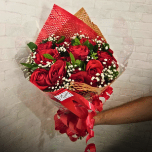 Buquê com 12 rosas vermelhas 269,00